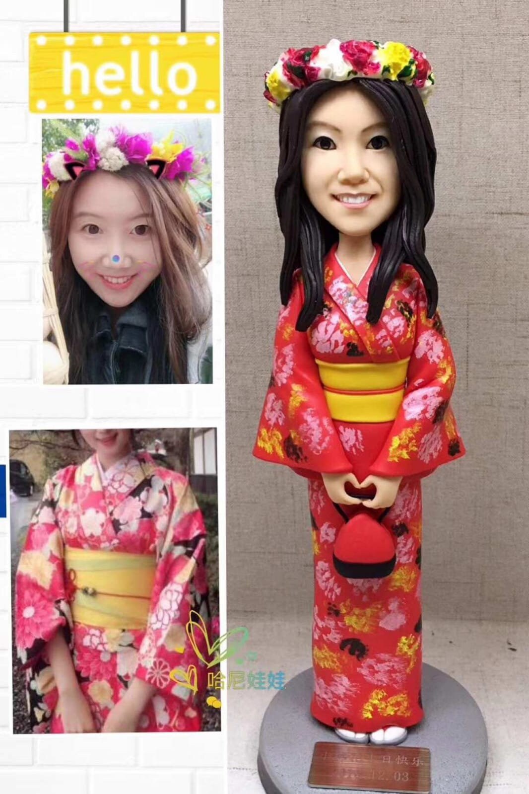 Custom bobblehead traveling girl  custom figurine to girlfriend anniversary customized bobblehead gift base on your picture and ideas